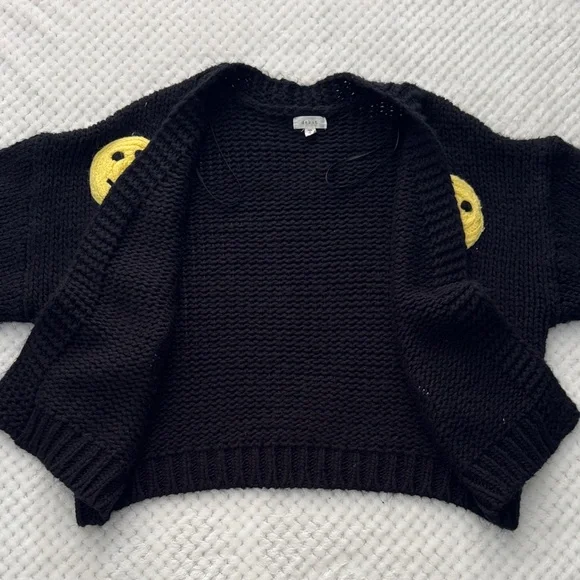 🖤😊EUC Black Smiley Face Cropped Cardigan | Women’s Small 😊🖤 - Picture 6 of 7